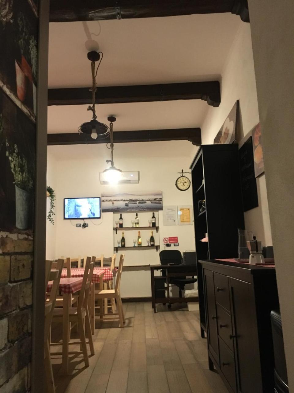 Na Tazzulel E Cafe Bed & Breakfast เนเปิลส์ ภายนอก รูปภาพ