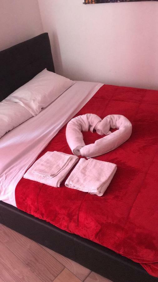 Na Tazzulel E Cafe Bed & Breakfast เนเปิลส์ ภายนอก รูปภาพ